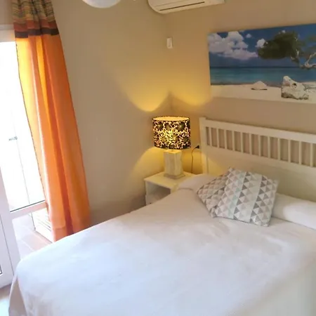 Comfortable House In With Pool 펜션 데니아
